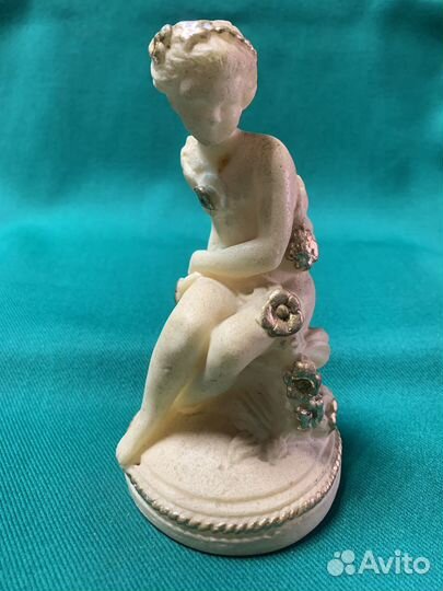 Статуэтка «Девушка с розами» 1930-х