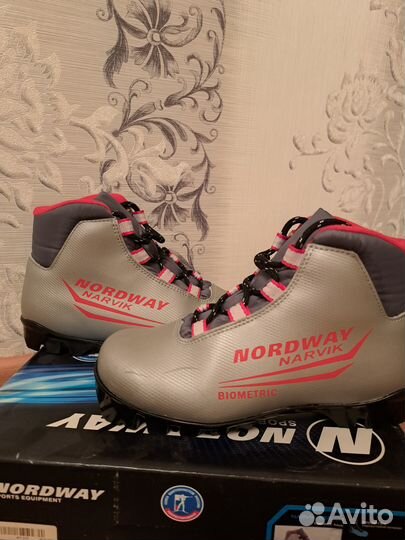 Лыжные ботинки р34