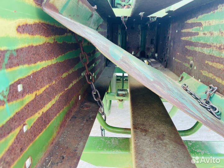 Пресс-подборщик John Deere 332 A, 1990