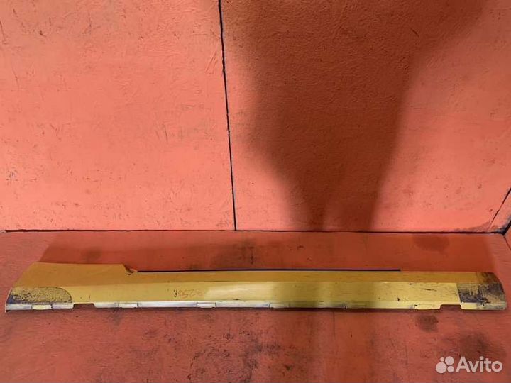 Накладка порога внешняя правая Chevrolet Camaro 5