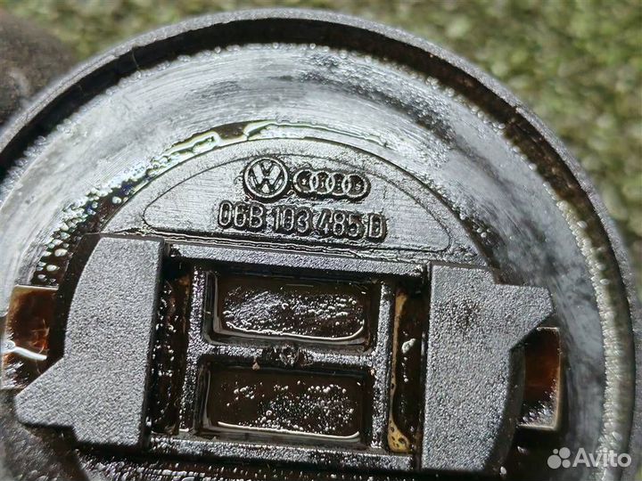 Крышка маслозаливной горловины Audi Q7 2005