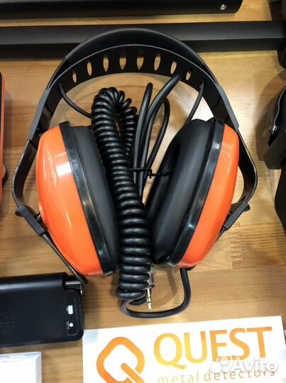 Металлоискатель Quest Q60 (США)