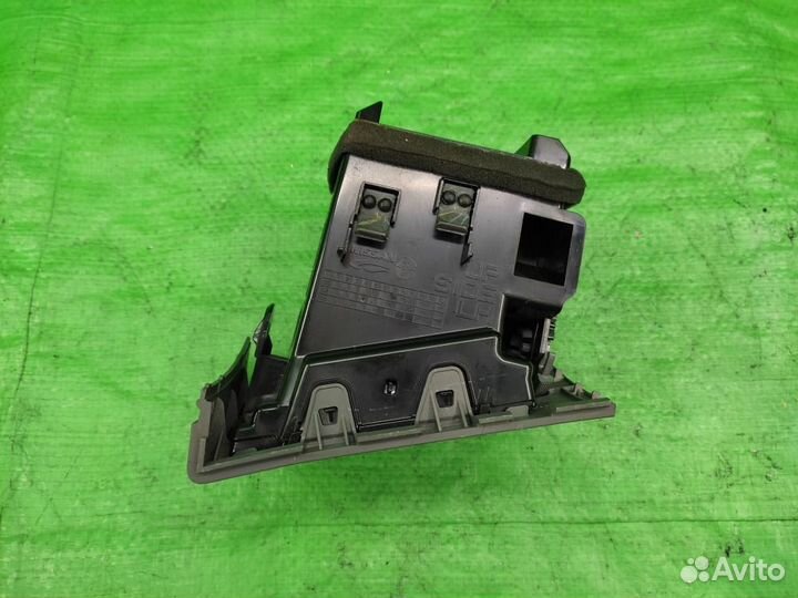 Дефлектор воздушный лев. перед. Nissan X-Trail