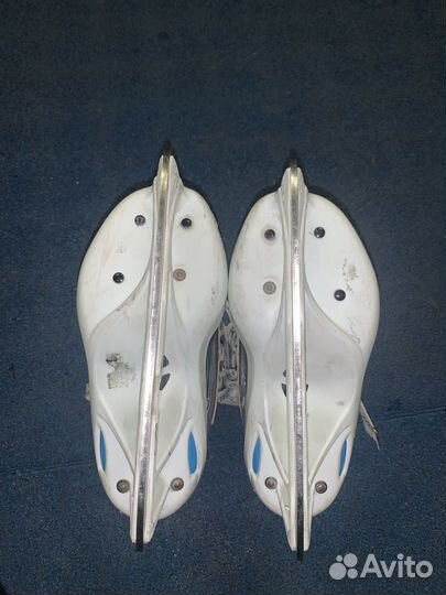 Хоккейные коньки bauer