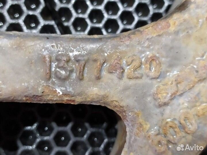 Кронштейн амортизатора заднего правый