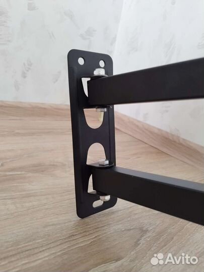 Кронштейн для телевизора