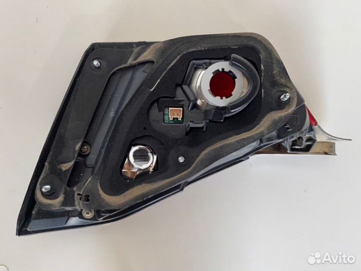 Фонарь внутренний задний левый Toyota Camry V55
