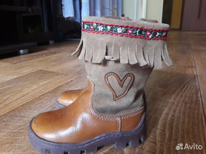 Сапоги для девочки