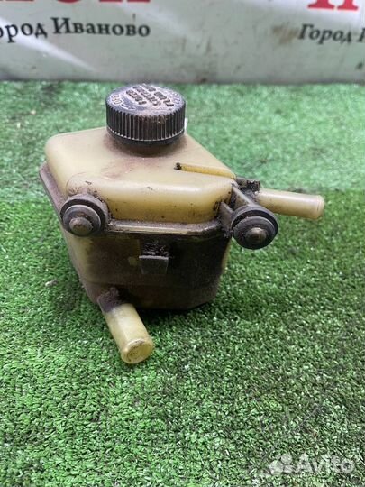 Бачок гур гидроусилителя Mazda Demio 2 DY5