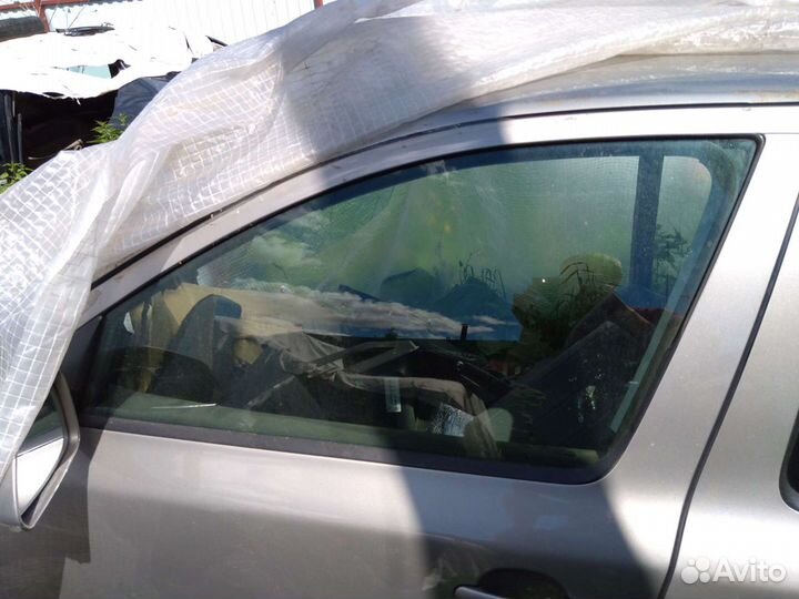 Октавия А5 стекло