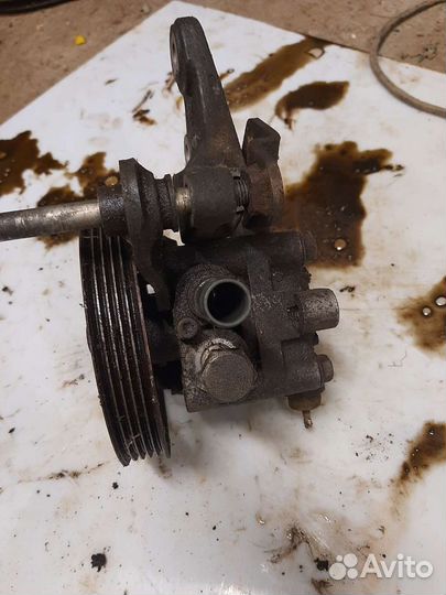 Насос гур Mazda 626 GF