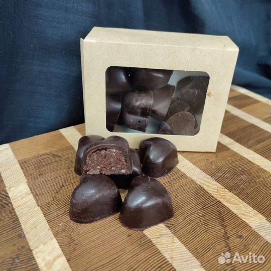 Шоколадные конфеты с ганашной начинкой