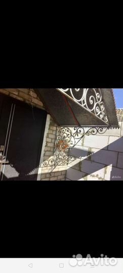 Козырёк на входную дверь