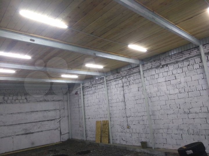 Гараж, > 30 м²