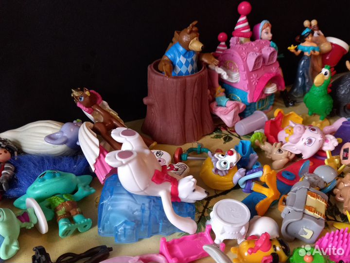 Игрушки киндер коробкой