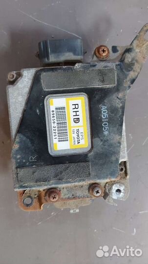 Блок управления рулевой рейки на Toyota Mark X