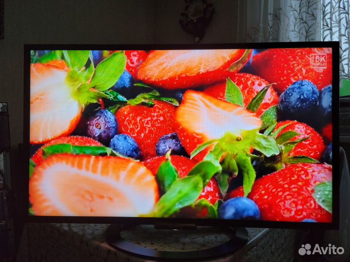 Телевизор Sony 47W808A