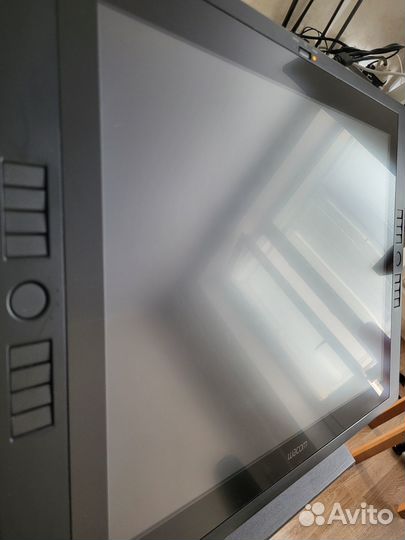Планшет-дисплей Wacom Cintiq 21UX DTK-2100/K торг