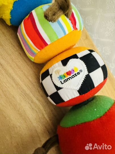 Игрушки lamaze гусеница