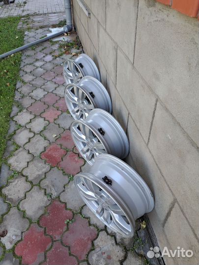 Диски литые оригинал для Mitsubishi с датчиками