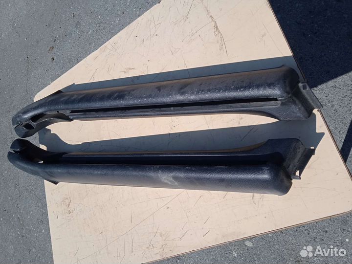 Направляющая шторки багажника Opel omega b омега б