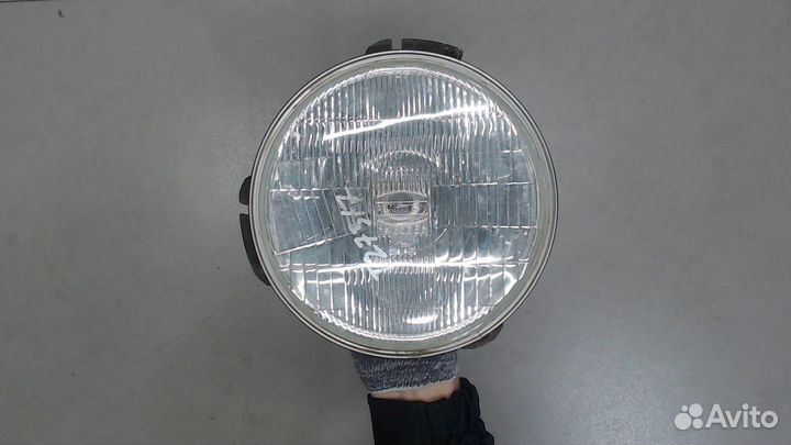 Фара (передняя) Mitsubishi Pajero, 1995