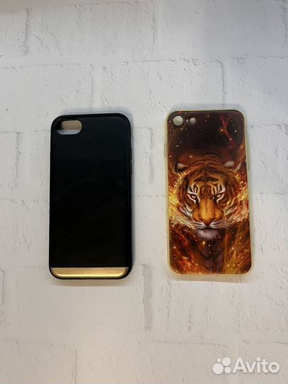 Чехолы на iPhone 7/8/se