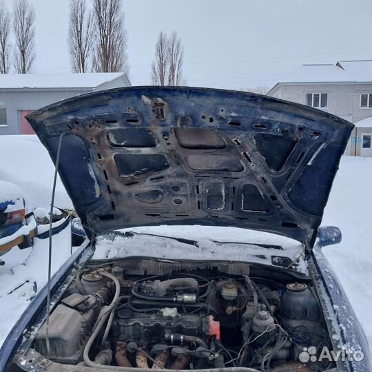 Капот opel calibra с дефектом