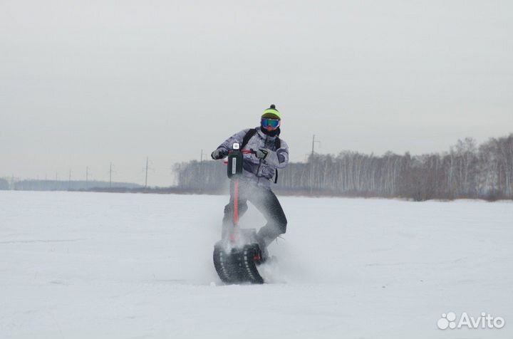 Мотосноуборд по глубокому снегу