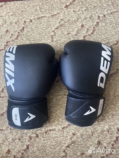 Боксерские перчатки 10 oz demix