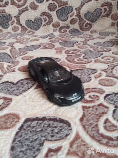 Машинка мкларен.Цена договорная