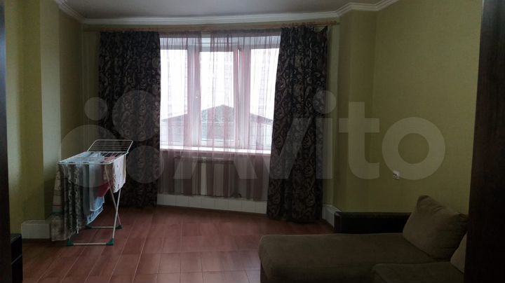 2-к. квартира, 67 м², 1/9 эт.