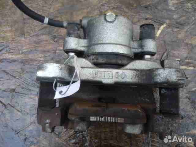 Суппорт передний левый Fiat 500L 500L 2012 - наст