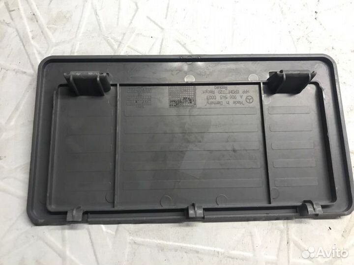Крышка тумбы сидения Mercedes Sprinter W906