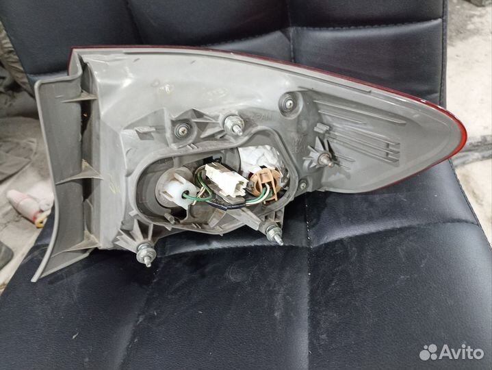 Фонарь задний левый Toyota Corolla 150 06-09г