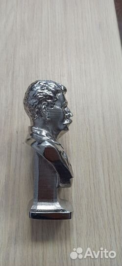 Бюст сталина