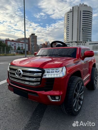 Детский электромобиль с пультом