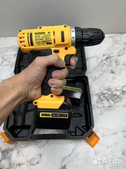 Аккумуляторный шуруповёрт dewalt 26v