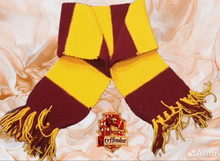 Вязаный шарф ручной работы