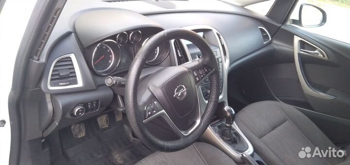Opel Astra 1.6 МТ, 2012, 141 000 км