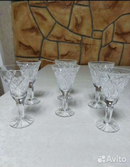 Хрустальные рюмки