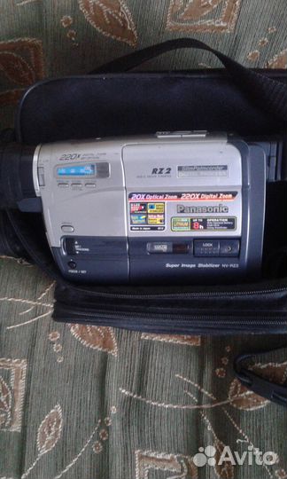 Видеокамера Панасоник 220х