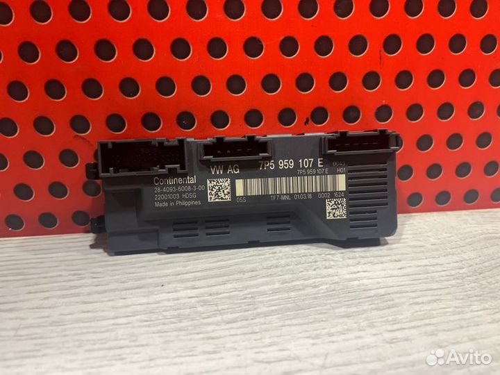 Блок управления крышкой багажника Porsche Macan