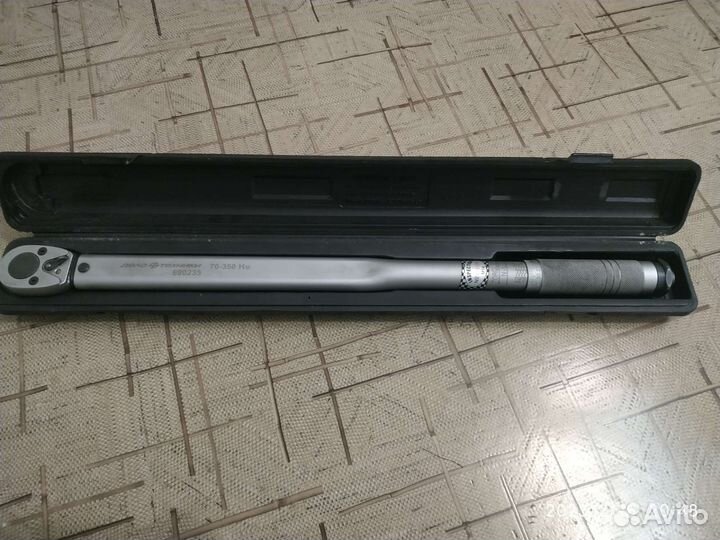 Динамометрический ключ