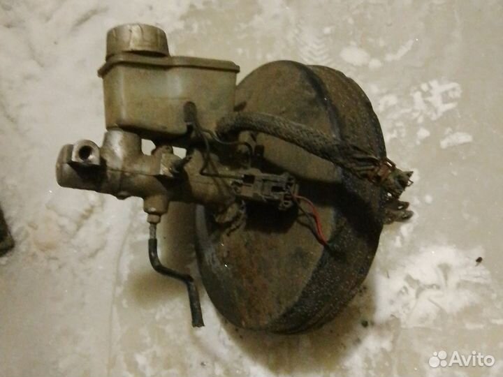 Вакумник Мазда 626