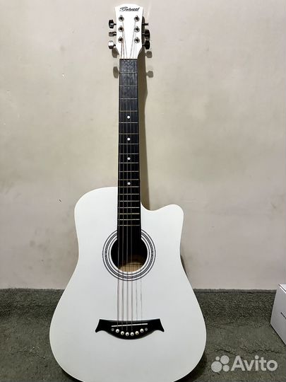Акустическая гитара belucci