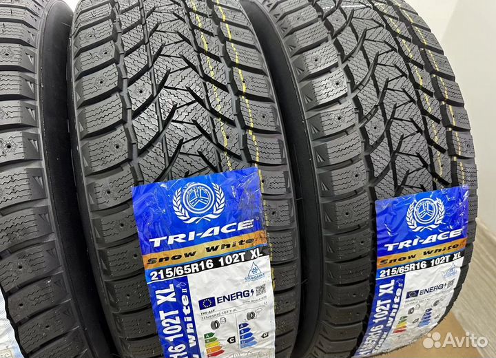 Tri Ace Snow White II 215/65 R16 32T