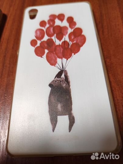 Чехлы на телефоны