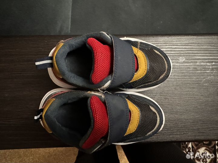 Кроссовки детские 25 размер