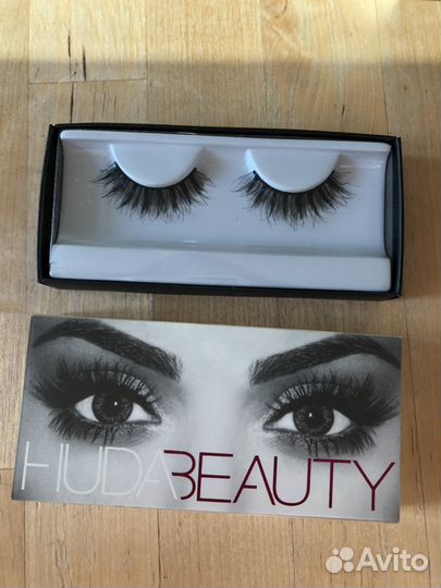 Накладные ресницы Huda Beauty, новые